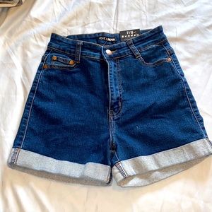 Denim high-waisted shorts